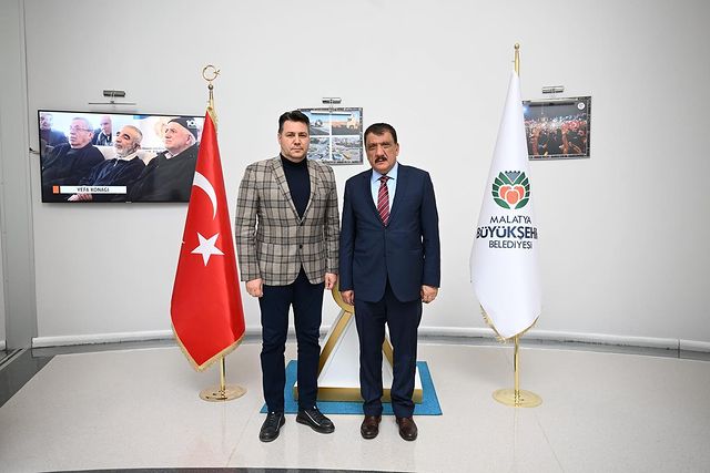 İYİ Parti'nin Malatya Büyükşehir Belediye Başkan Adayı Şeyhmus Göçmez, Siyasi Gündemi Belirleyen Ziyaretler Gerçekleştiriyor