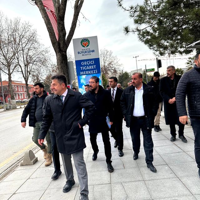 CHP Yeşilyurt Belediye Başkan Adayı Alper Gürsoy, Esnaf Ziyaretleriyle Destek Kazanıyor.